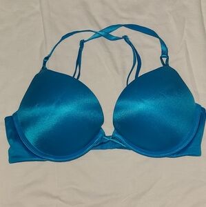 2  Victoria's Secret bombshell bras
